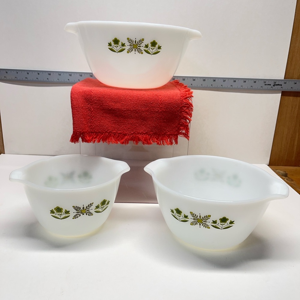 Vtg 3-Piece Set Anchor Hocking Fire King Nesting Mixing Bowls Meadow Green